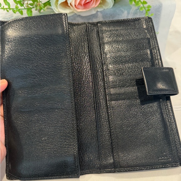 Authentic Gucci wallet - Picture 7 of 12
